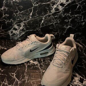 Nike Air Max Sneakers Men’s Size 9.5 White Navy